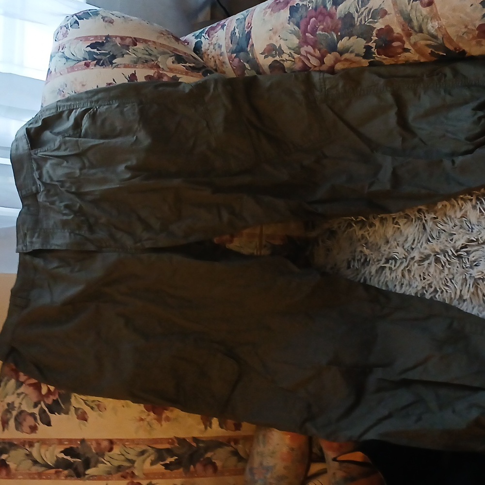 Womens cargo khaki pant